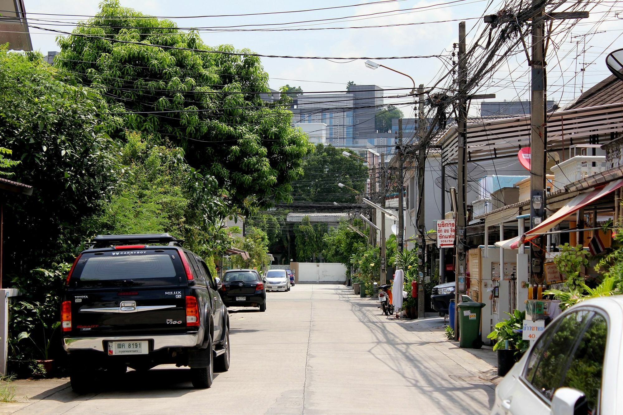 Sira'S House Hotel Bangkok Exterior photo