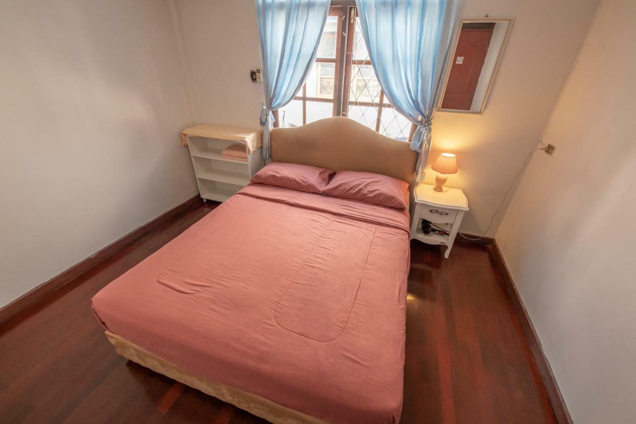 Sira'S House Hotel Bangkok Exterior photo